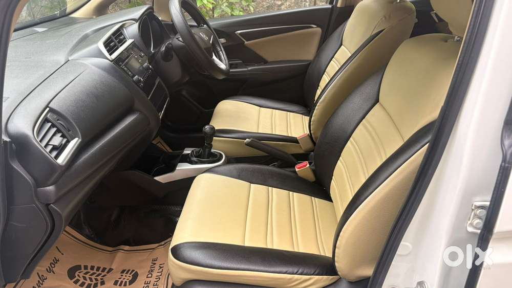 Honda Jazz V Mt Privilege, 2017, Petrol