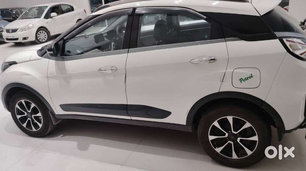 Tata Nexon 1.2 Revotron Xza Plus, 2020, Petrol