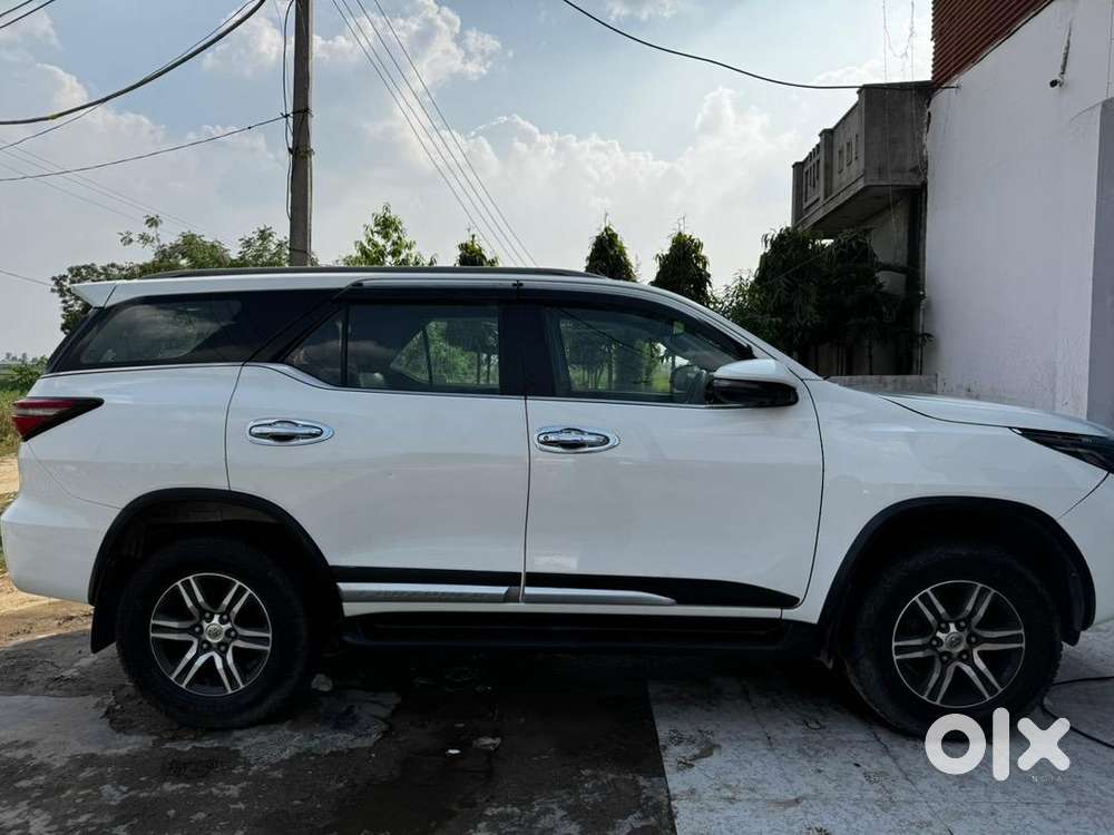 Toyota Fortuner 2021 Diesel Well Maintained