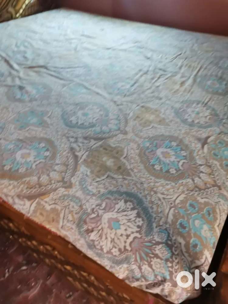 King size Bed & Dressing Table for sale, moving out
