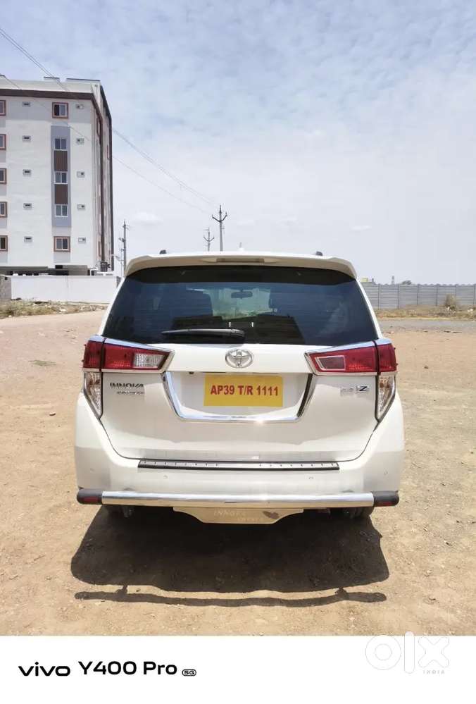Toyota Innova Crysta 2022