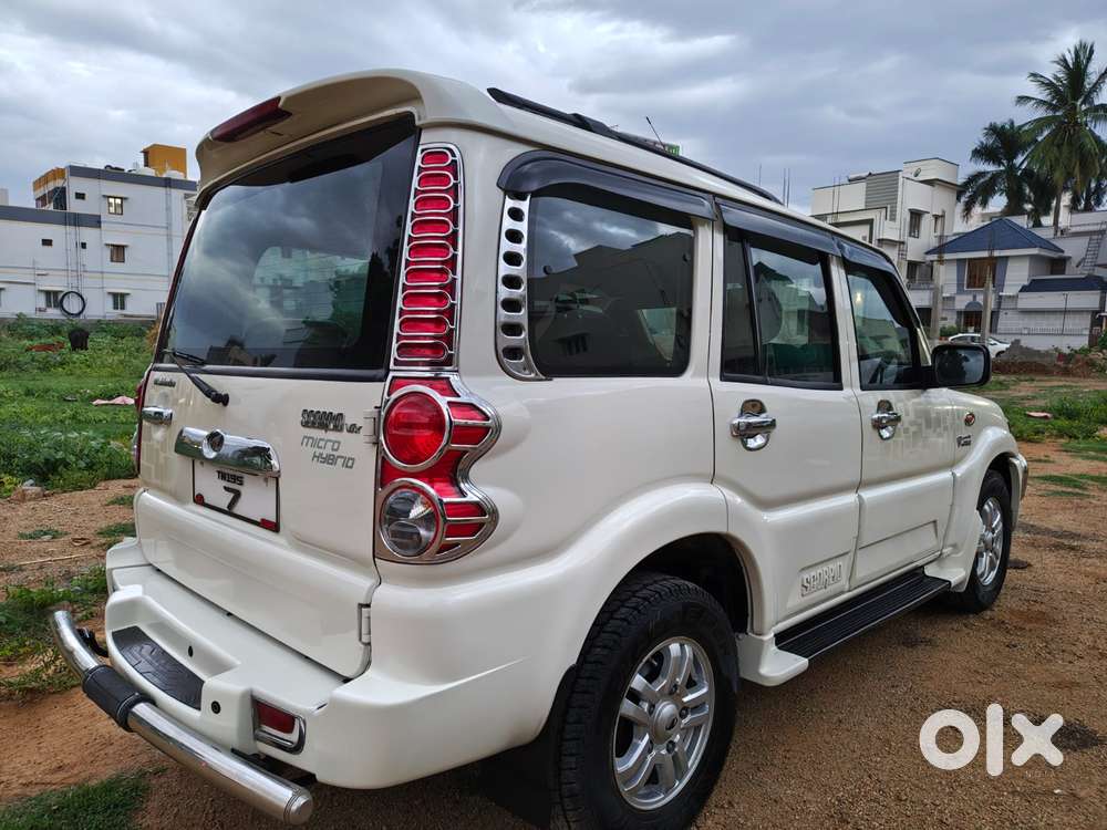 Mahindra Scorpio Vlx 2wd Abs At Bsiii, 2014, Diesel