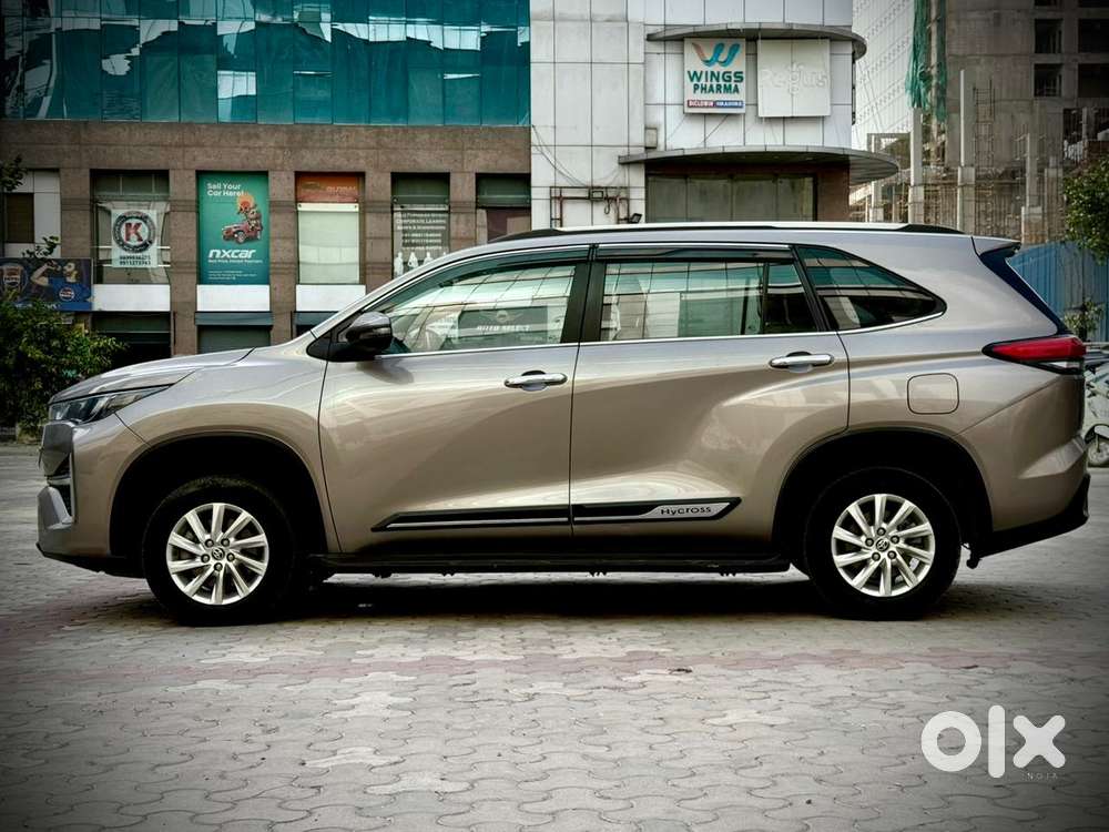Toyota Innova Hycross 2.0 Gx 7 Str, 2025, Petrol