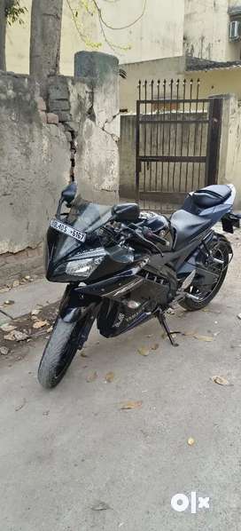 R15 old 2025 model olx