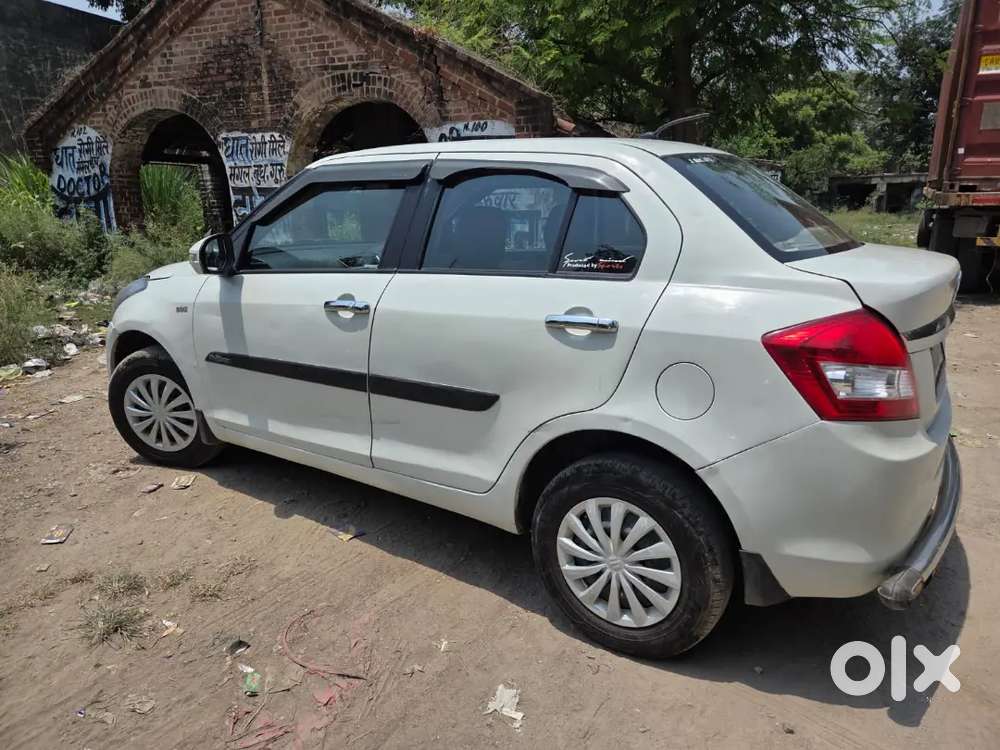 Maruti Suzuki Swift Dzire 2015 Diesel 88000 Km Driven