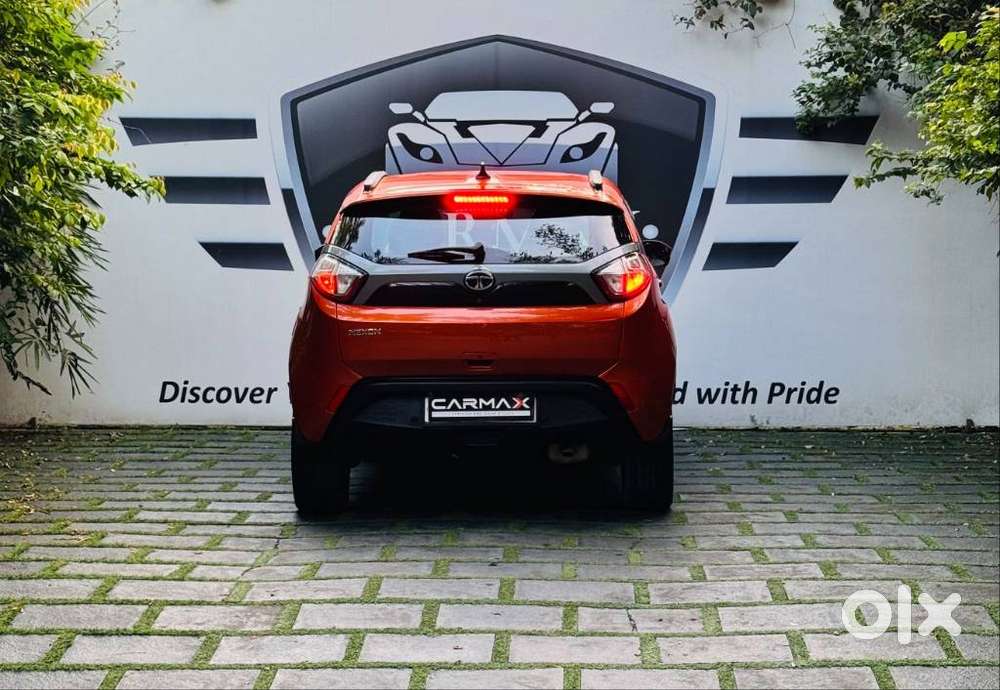 Tata Nexon 1.2 Revotron Xza Plus, 2018, Petrol