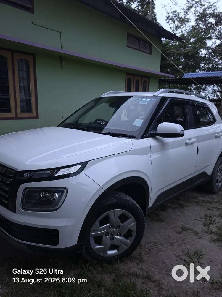 Hyundai Venue Petrol 2023