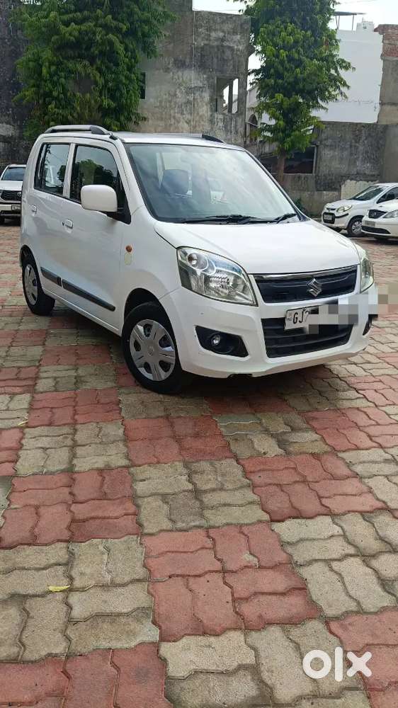 Maruti Wagon R 2016 Amt Vxi (new Tyre)