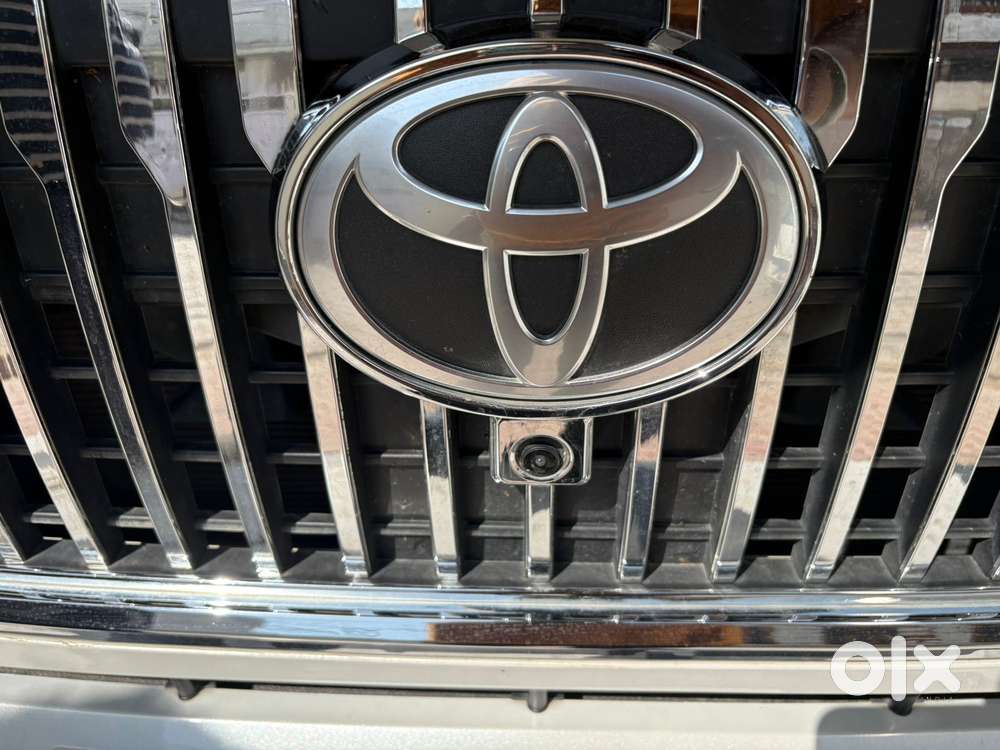 Toyota Innova Hycross 2.0 Vx Hybrid 7 Str, 2025, Petrol