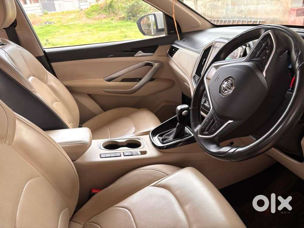 Mg Hector 2022 Petrol 23000 Km Driven
