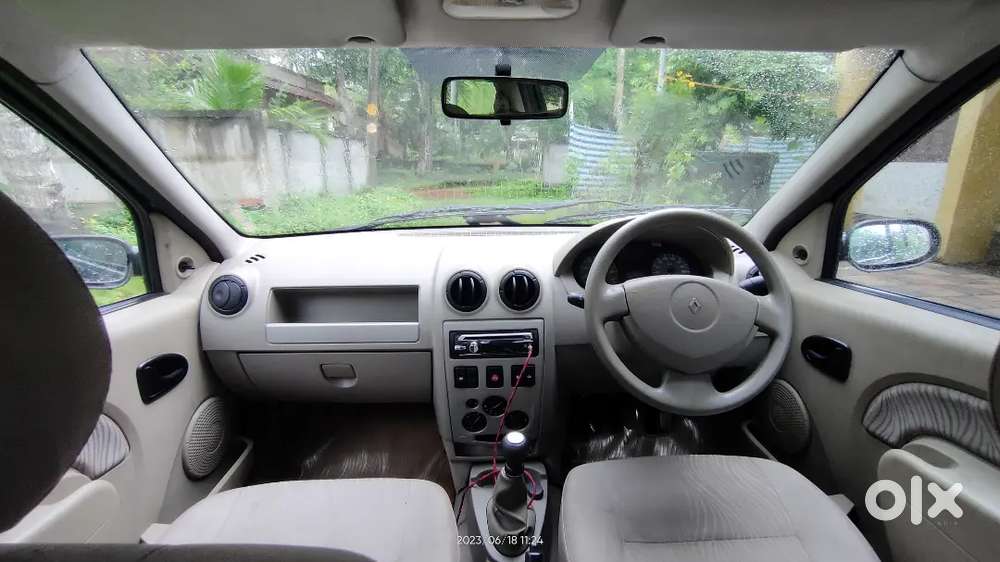 Mahindra Logan Petrol 2008