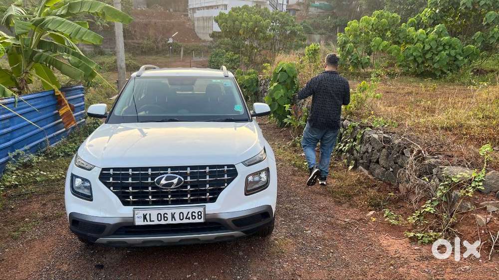 2020 Hyundai Venue (manual) – Direct Sale By Owner