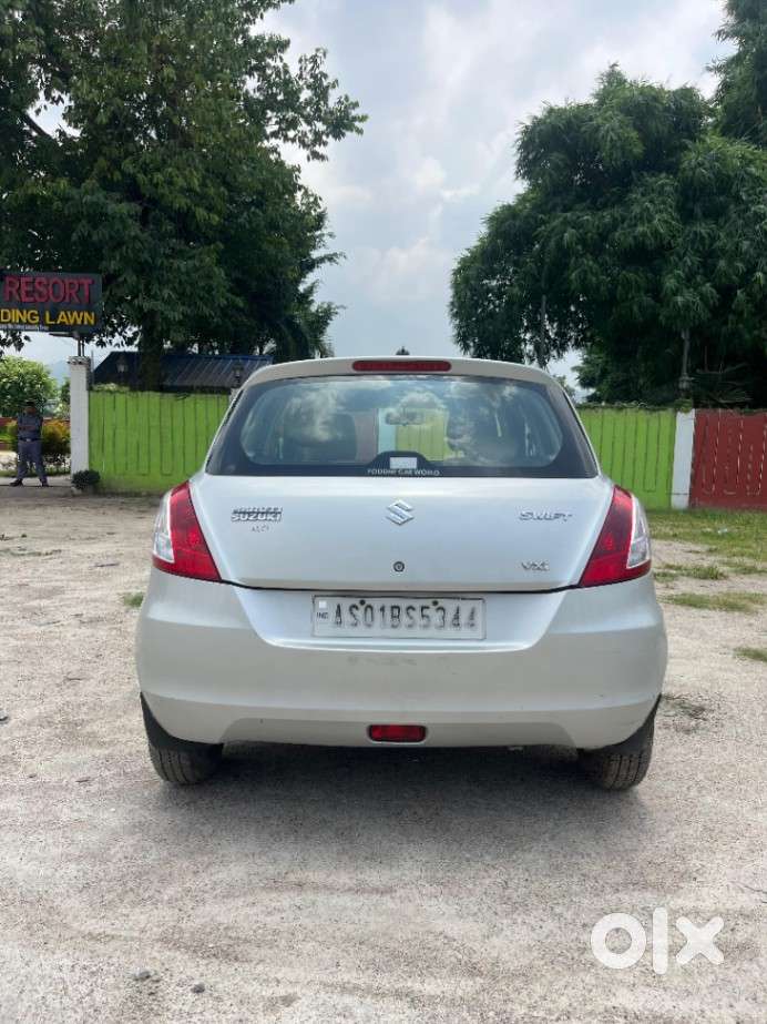 Maruti Suzuki Swift Vxi, 2015, Petrol
