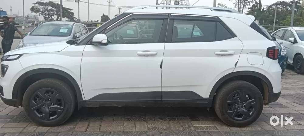 Hyundai Venue Sx, 2024, Petrol