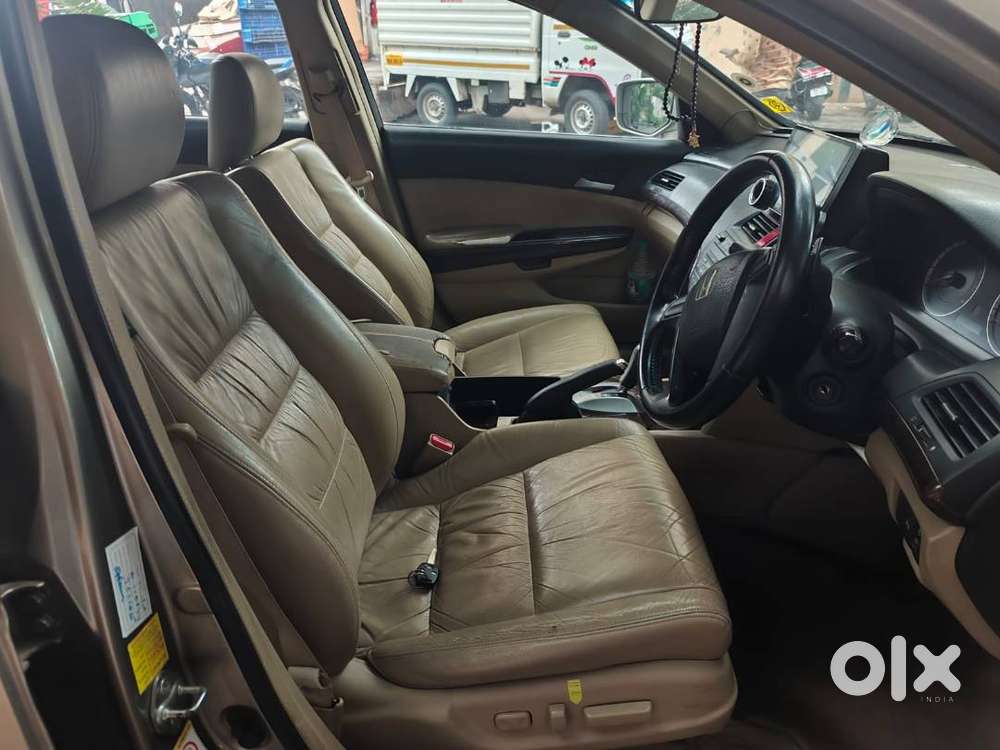 Honda Accord 2010 2.4at Excellent Condition