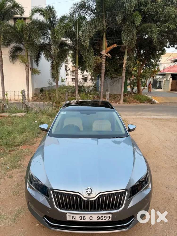 Skoda Superb 2019 Diesel 89000 Km Driven