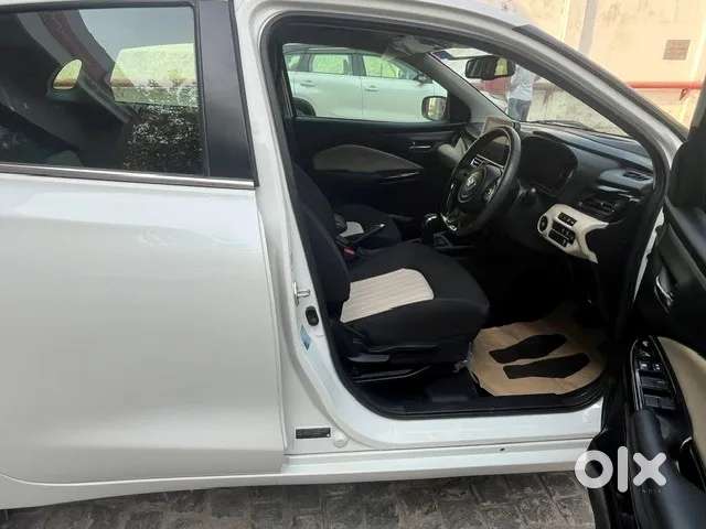 Toyota Glanza 1.2 V Amt, 2024, Petrol