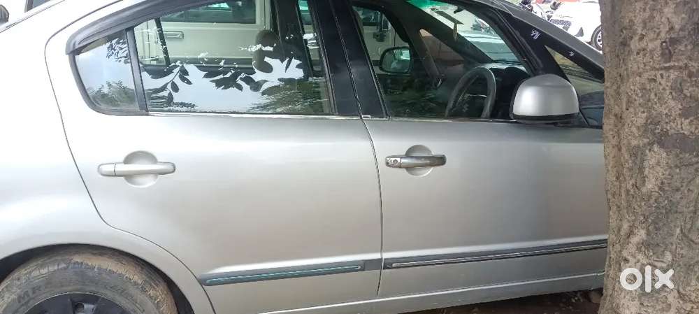 Maruti Suzuki Brezza 1.5 Vxi 2012