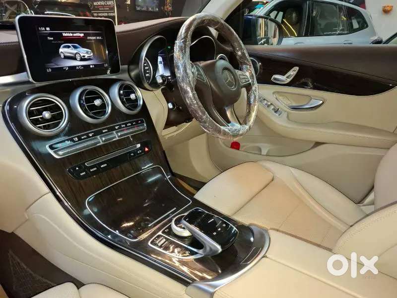 Mercedes-benz Glc Class Progressive 300, 2019, Petrol