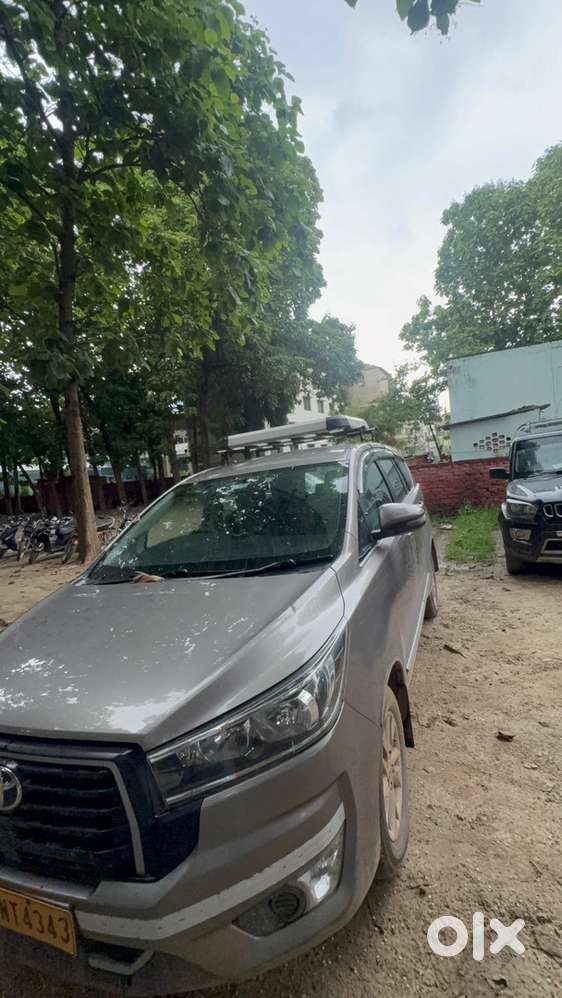 Toyota Innova Crysta 2023