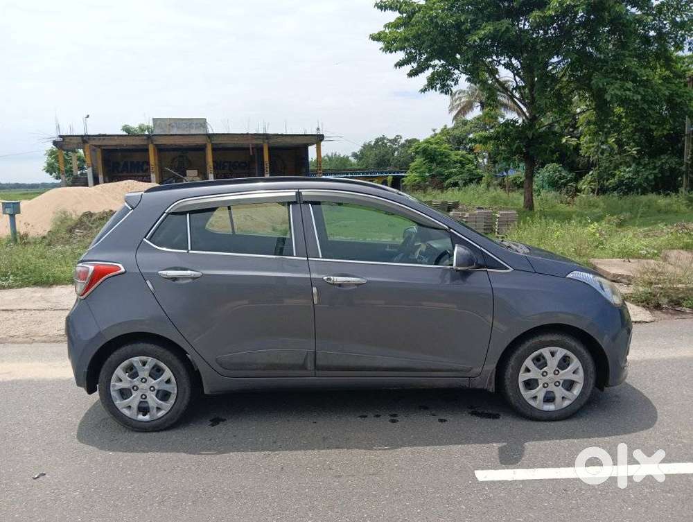 Hyundai Grand I10 Sportz, 2015, Petrol