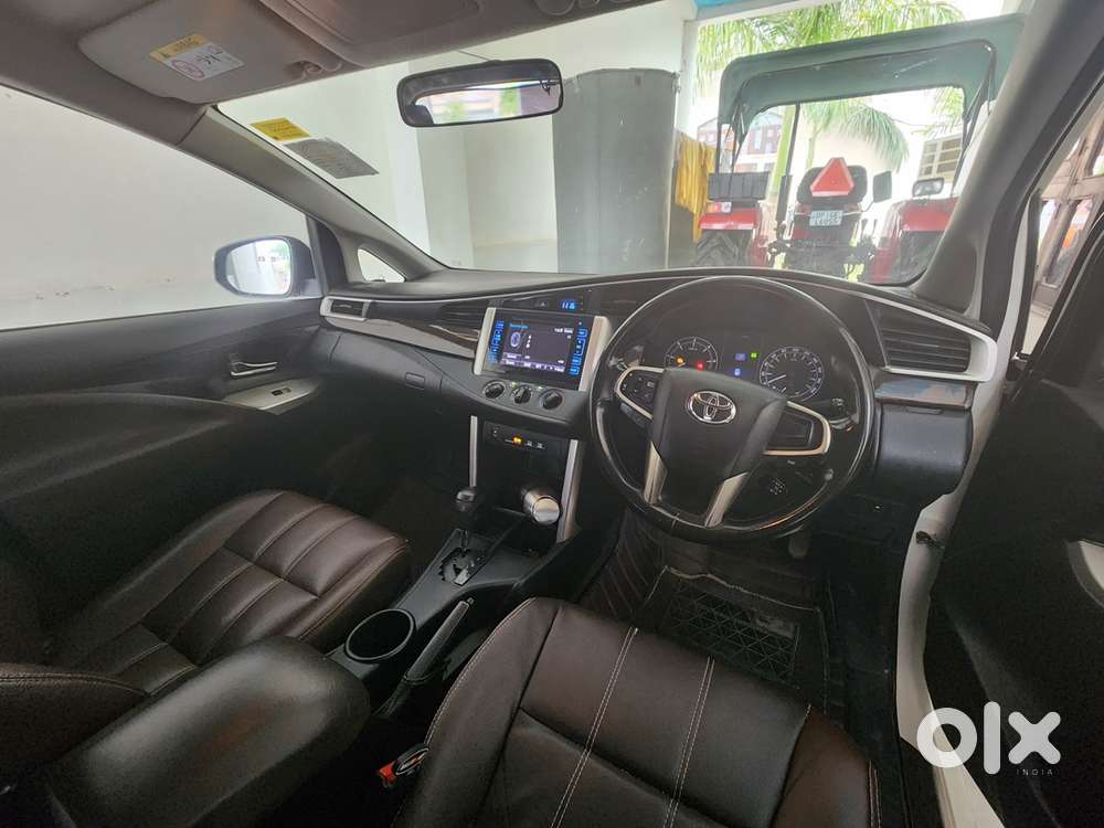Toyota Innova Crysta 2019