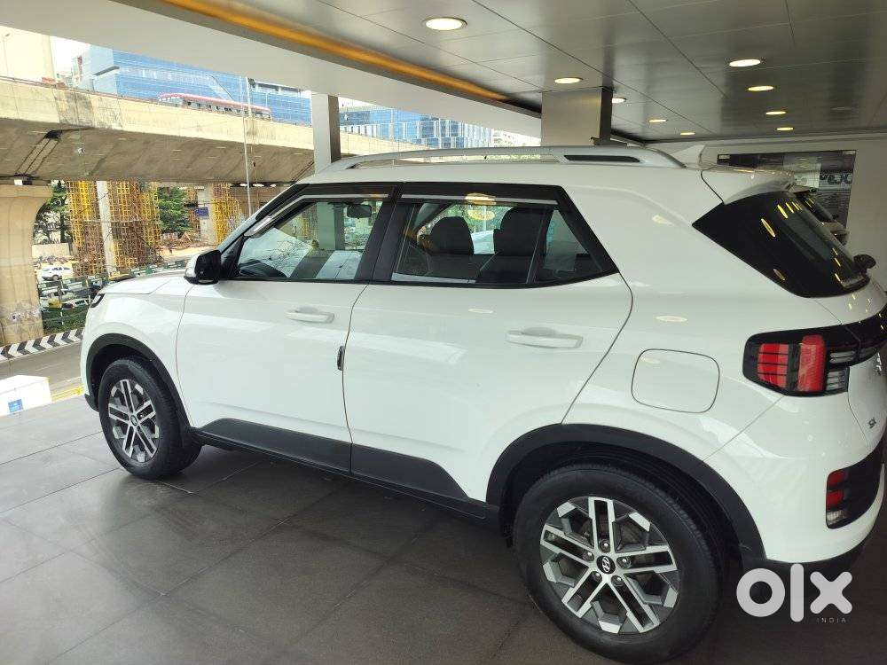 Hyundai Venue Sx Dual Tone Diesel, 2023, Diesel
