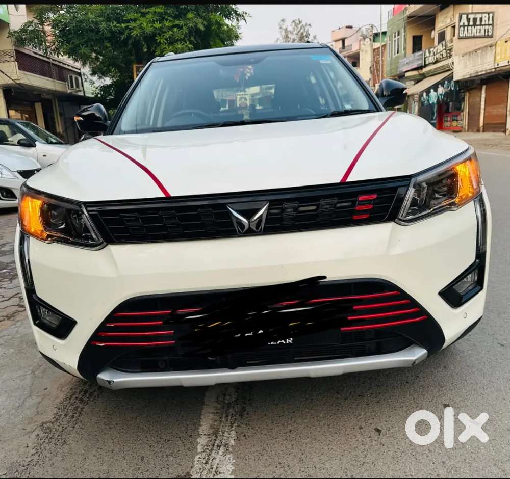 Mahindra Xuv300 Turbosport 2023 Petrol 16000 Km Driven