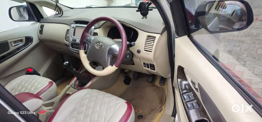 Toyota Innova 2.5 Z Bs Iv  2015  Top Variant I Manual  Diesel