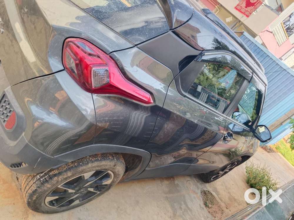 Tata Punch 1.2 Revotron Creative Dual Tone, 2024, Petrol