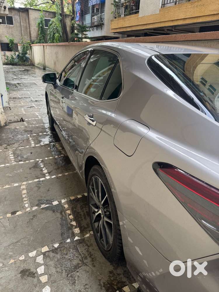 Toyota Camry Hybrid 2022
