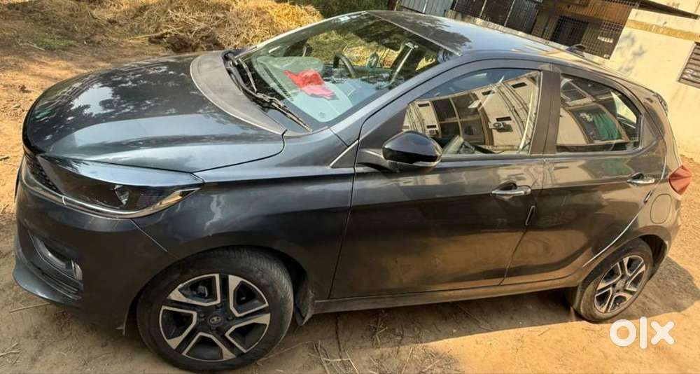 Tata Tiago 1.2 Petrol 2025