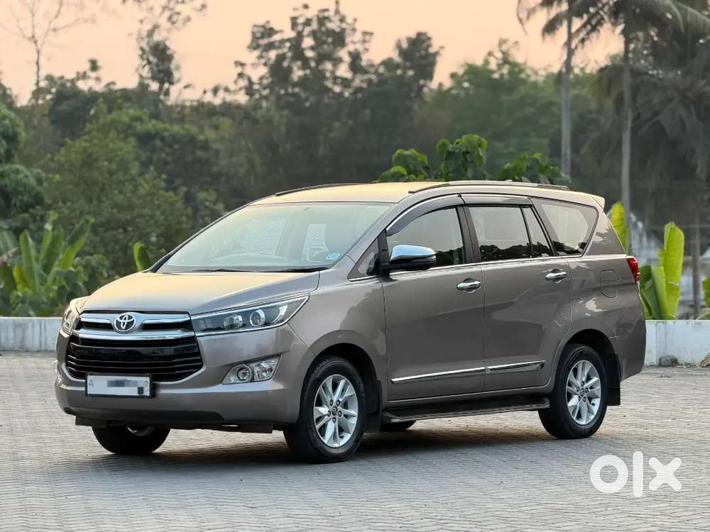 Toyota Innova Crysta