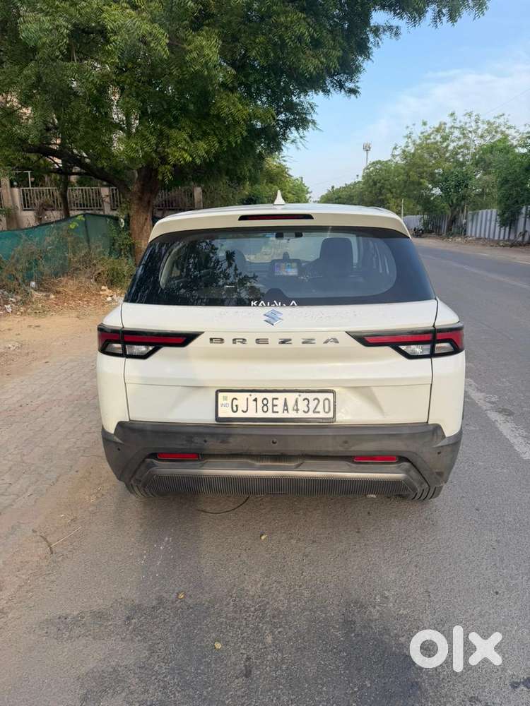 Maruti Suzuki Brezza 1.5 Lxi Cng, 2023, Cng & Hybrids