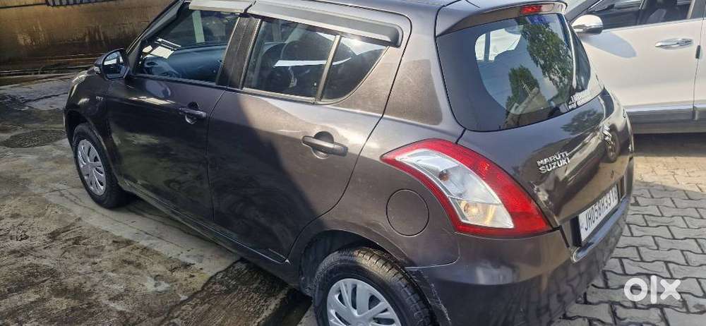 Maruti Suzuki Swift Vxi 1.2 Abs Bs-iv, 2015, Petrol