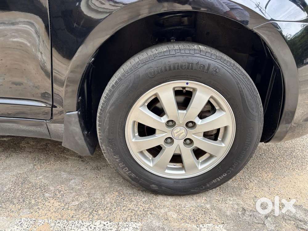 Maruti Suzuki Swift Vvt Zxi, 2010, Petrol