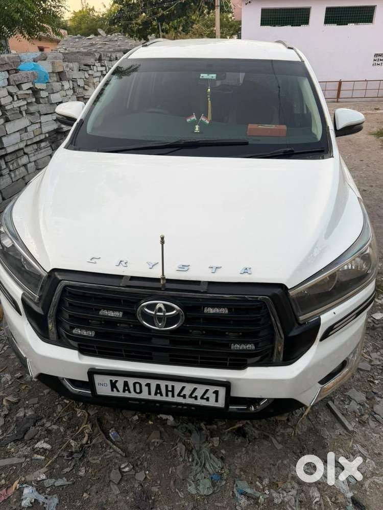 Toyota Innova Crysta 2017 Diesel Showroom Condition Well Maintained