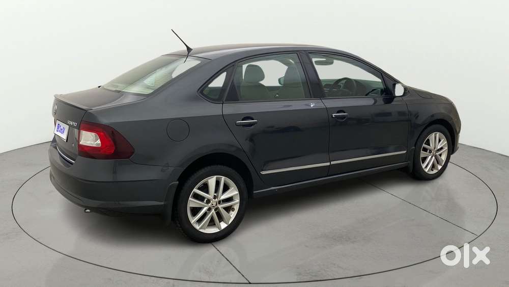 Skoda Rapid 1.0 Style At, 2021, Petrol