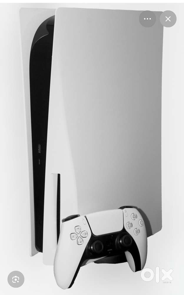 Plays stations 5 white standard