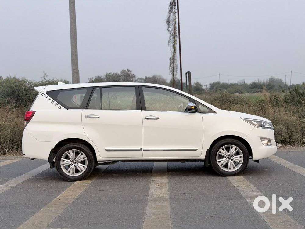 Toyota Innova Crysta