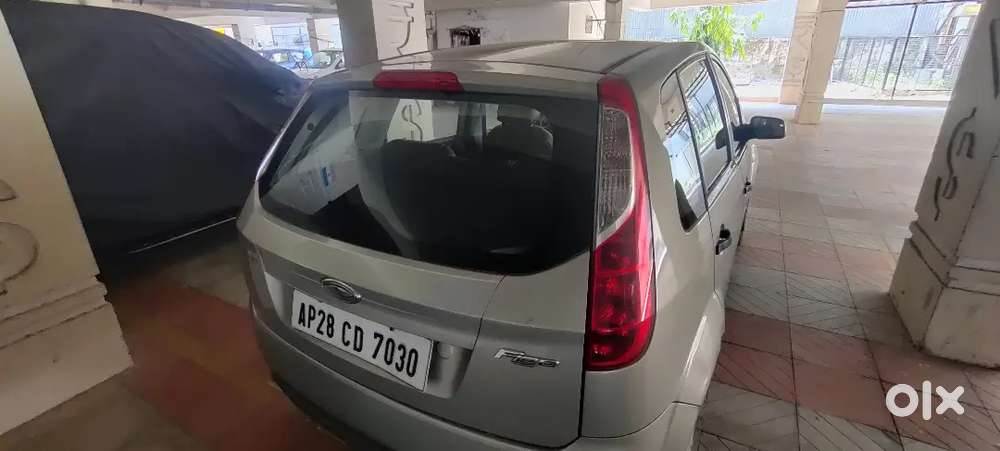 Ford Figo 2010 Petrol 79000 Km Driven