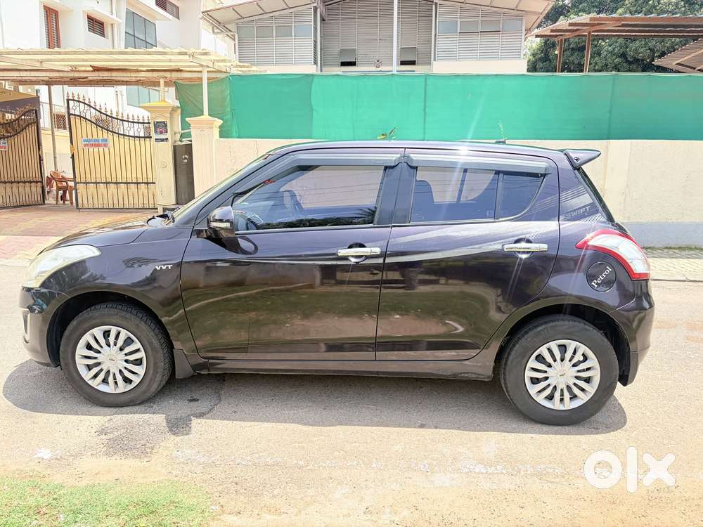 Maruti Suzuki Swift Vxi Optional, 2015, Petrol
