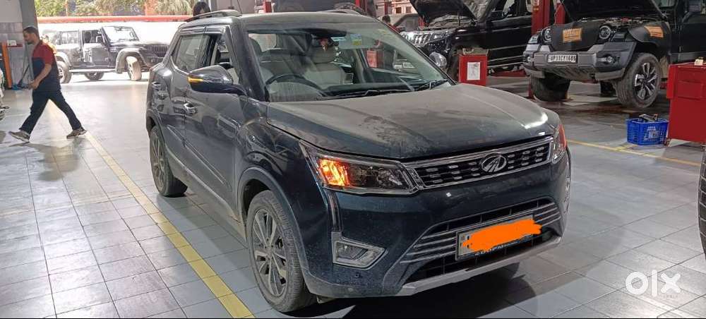 Xuv 300 Petrol Manual Top Variant
