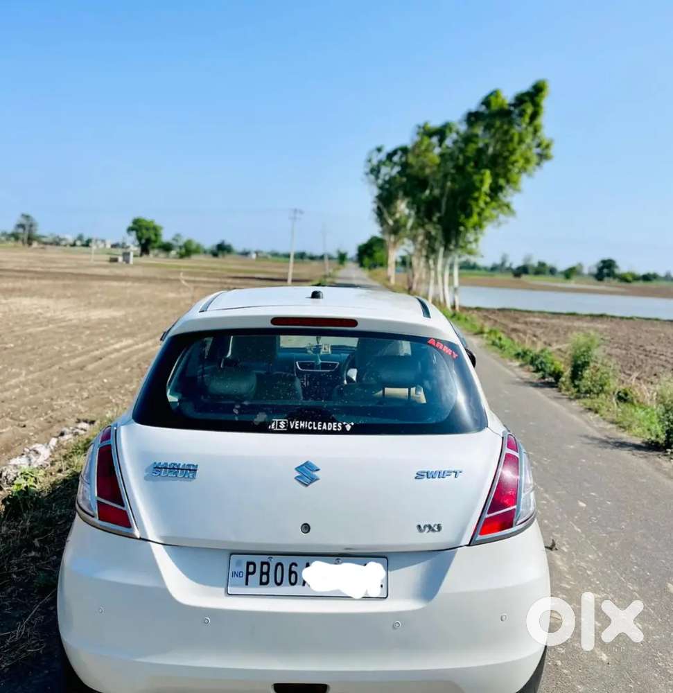 Maruti Suzuki Swift 2017 Petrol 40000 Km Driven
