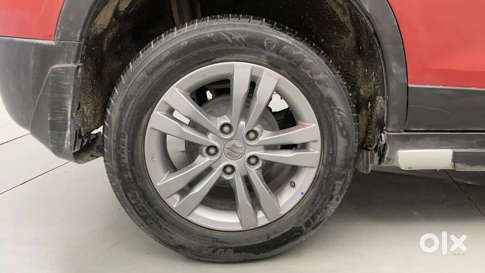 Maruti Suzuki Vitara Brezza Zdi+ Dual Tone Mt, 2016, Diesel