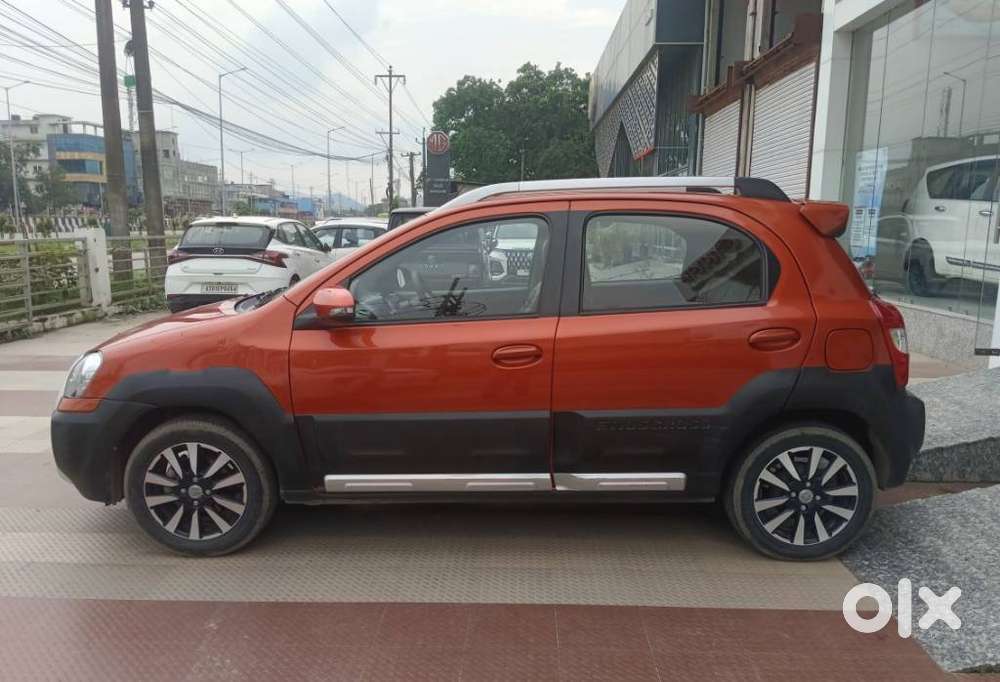 Toyota Etios Cross 1.2l G, 2015, Petrol
