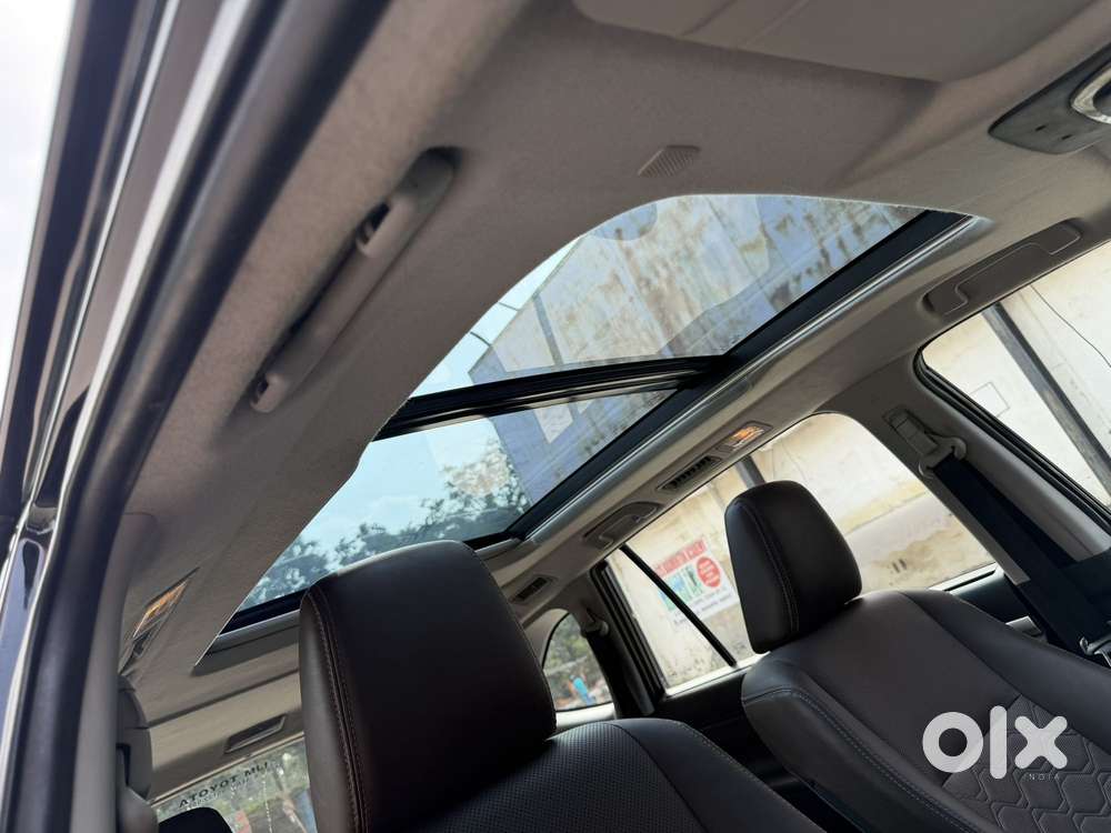 Toyota Innova Hycross 2.0 Zx Hybrid 7 Str, 2024, Petrol