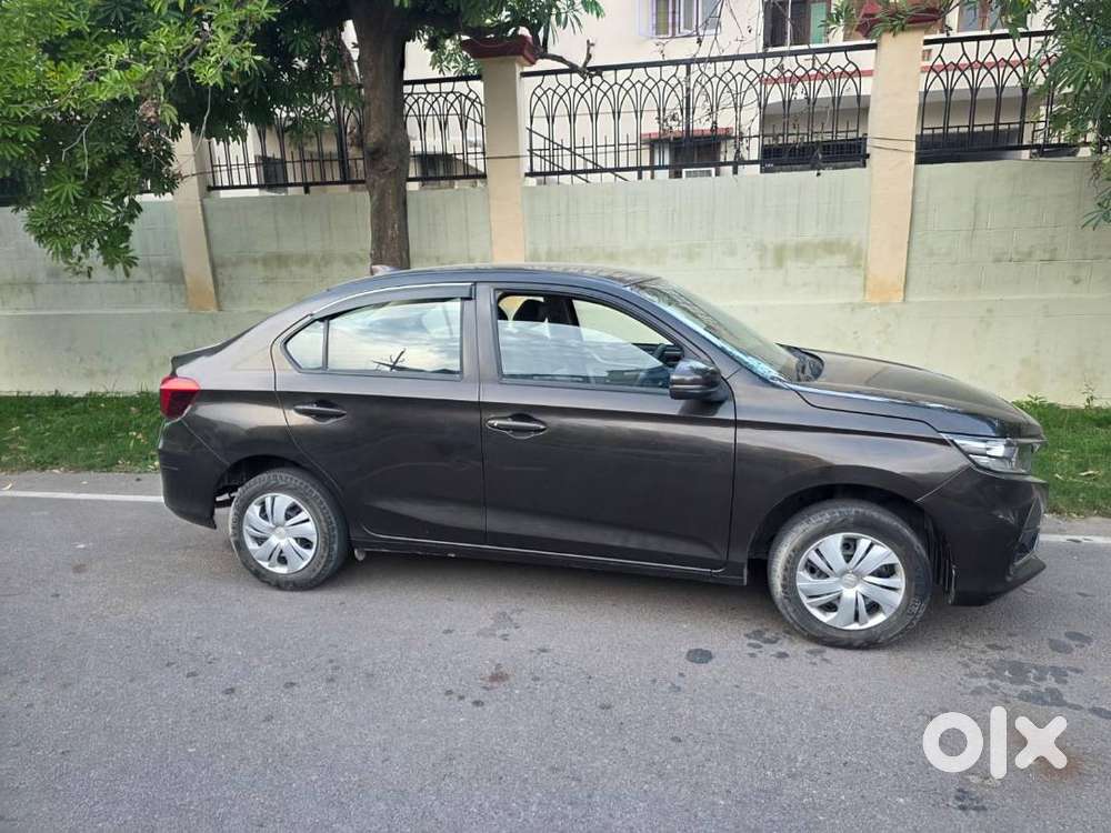 Honda Amaze 2024 Petrol Model