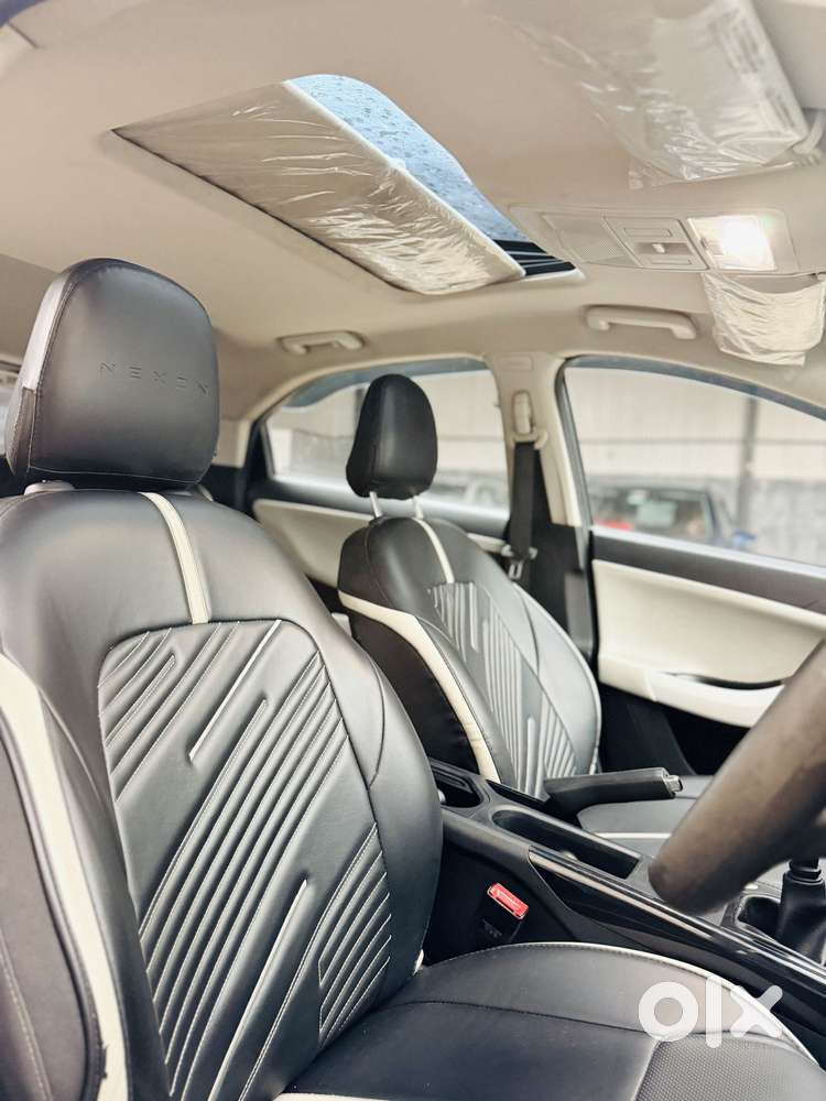Tata Nexon Creative Plus S 1.2 Revotron Petrol 7dca, 2023, Petrol