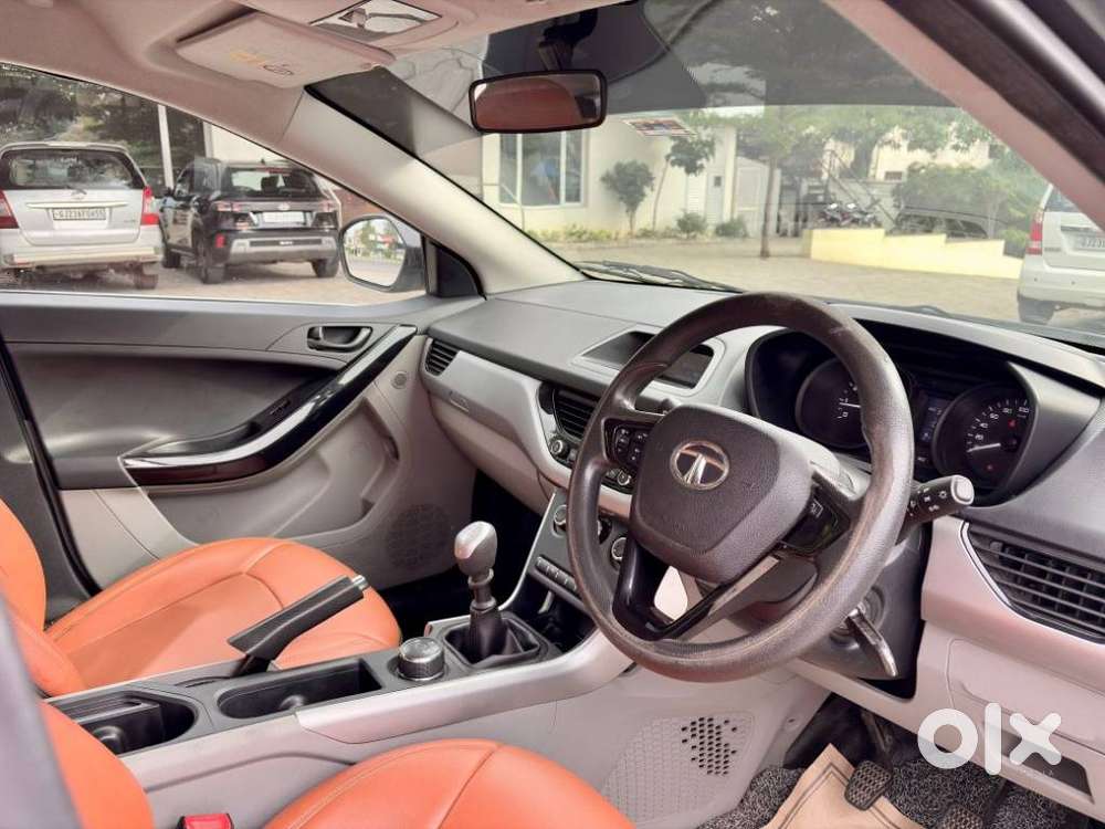 Tata Nexon 1.5 Revotorq Xm (s), 2018, Diesel
